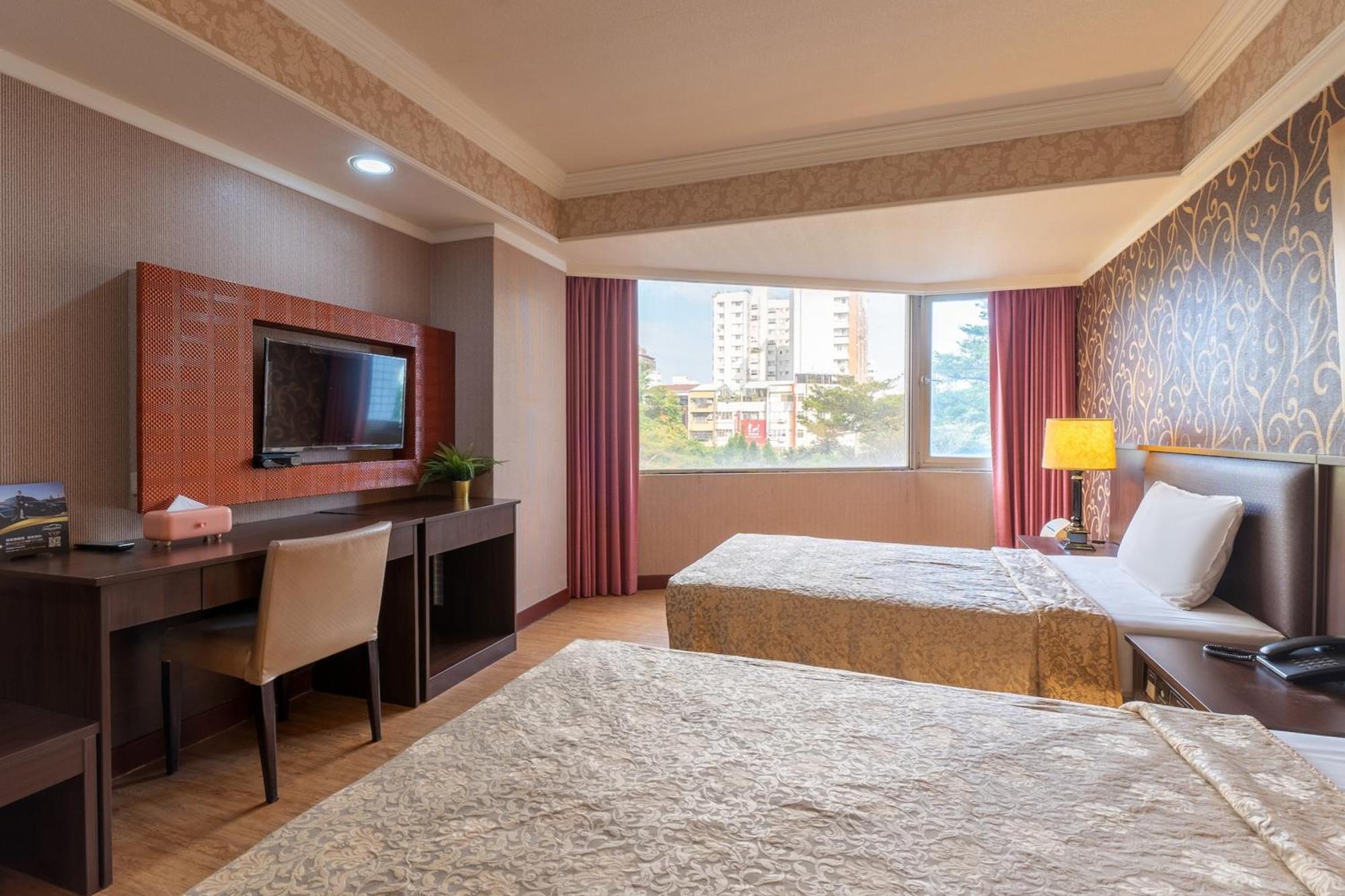 Hamilton Hotel Taichung Exteriör bild